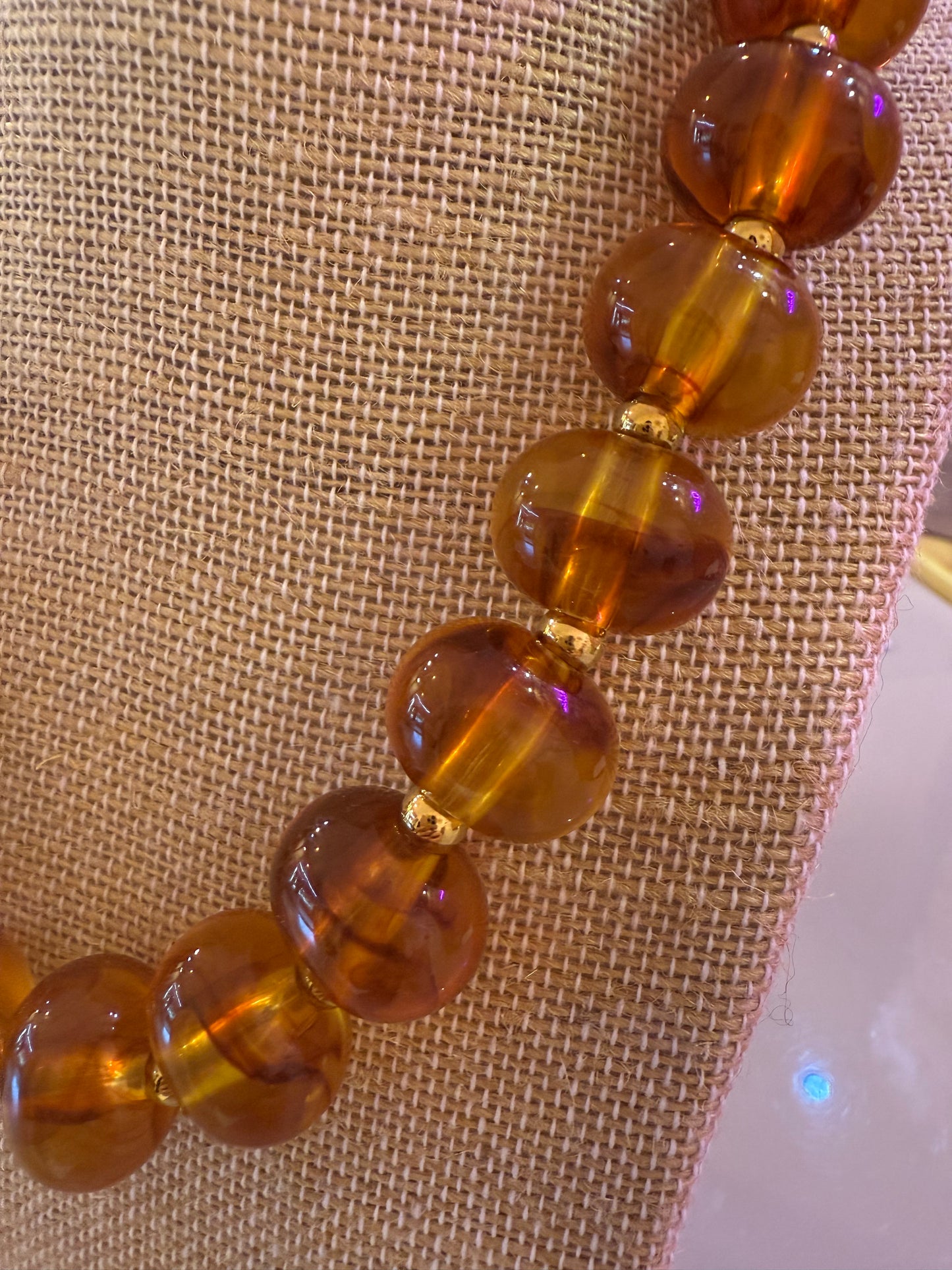 Collar bolas