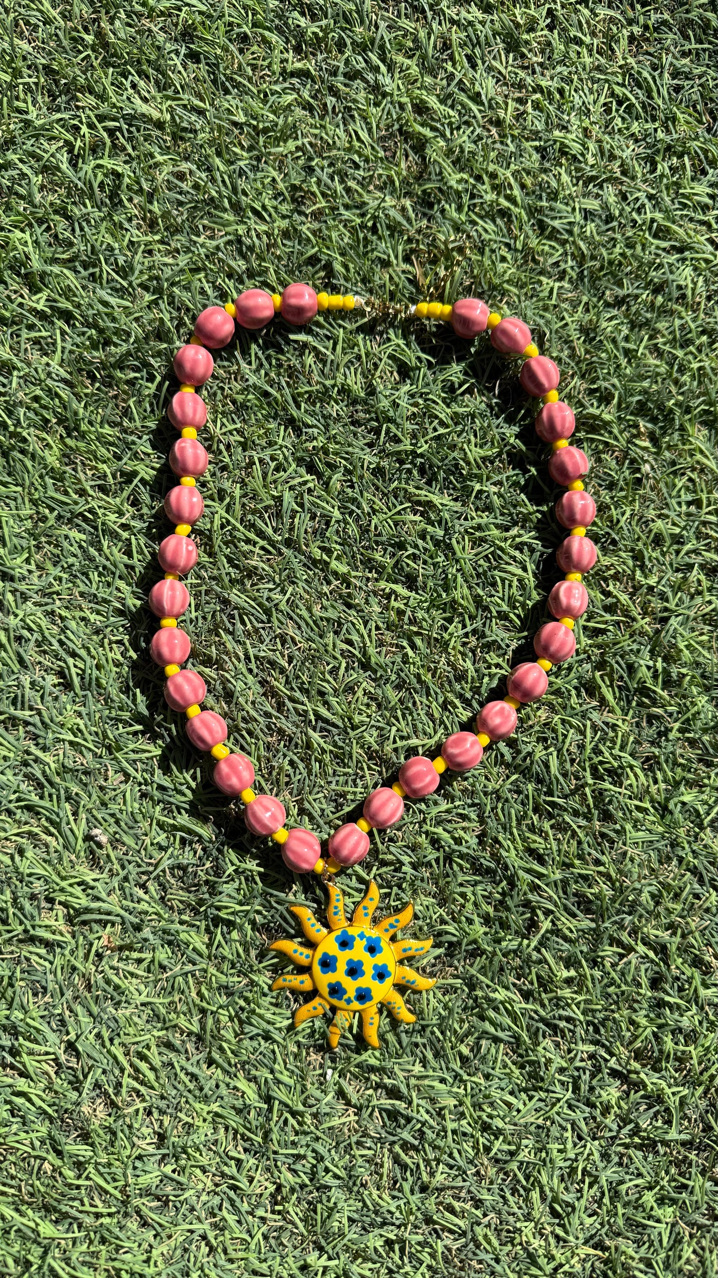Collar cerámica sol