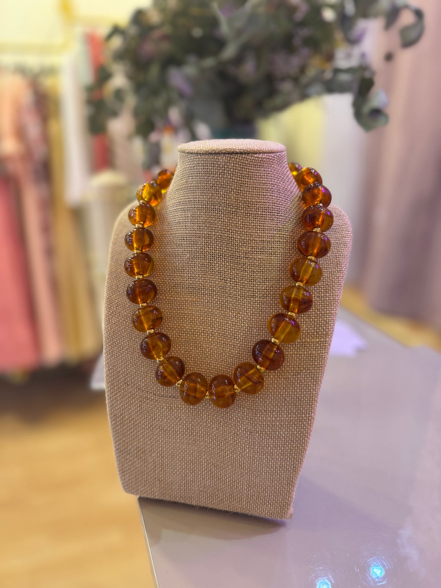 Collar bolas