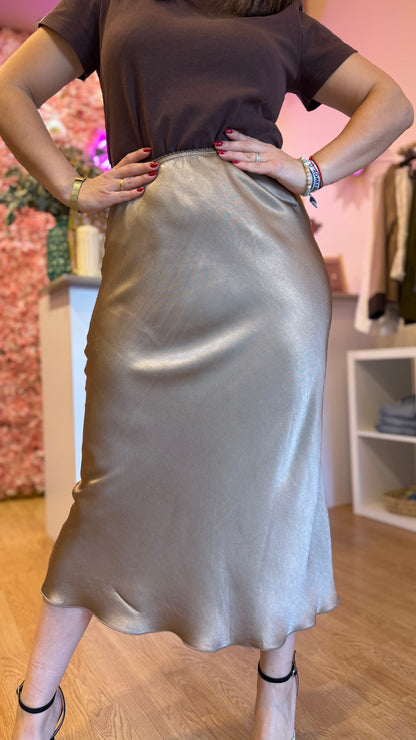 Falda satinada