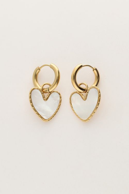 Pendiente corazón de nácar