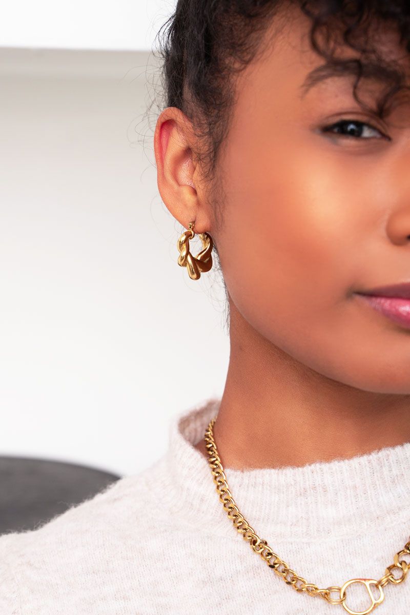 Pendientes retorcidos grandes